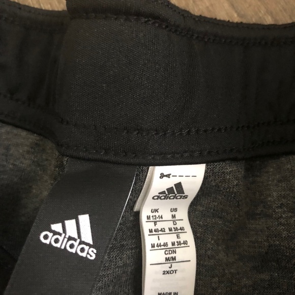 SOLD - ADIDAS women’s tricot track pants. - Picture 7 of 8